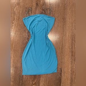 Very cute mini dress only worn a few times.